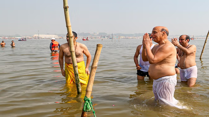 महाकुंभ में संगम स्नान करना मेरा सौभाग्य, भारतीयता को समझना है तो महाकुंभ में आइए