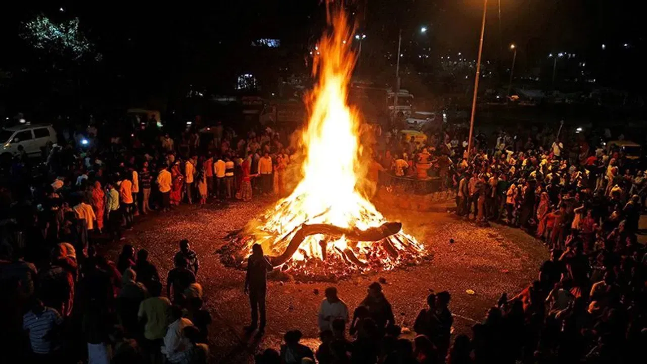 कल से शुरू होगा होलाष्टक 8 दिनों तक इन नियमों का करें पालन… खुशहाल रहेगी जिंदगी!