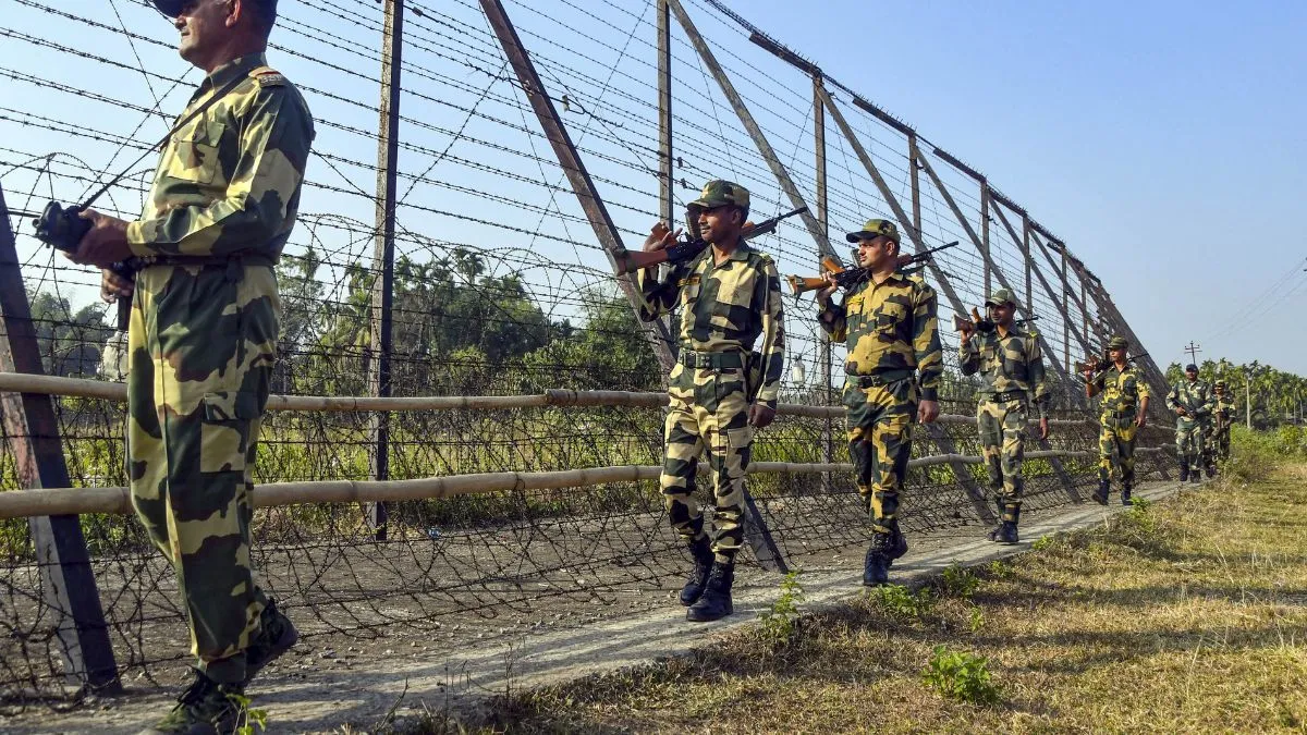 भारत-बांग्लादेश सीमा पर चली गोली, BSF जवानों पर हमला, झड़प में एक शख्स की मौत, एक जवान घायल