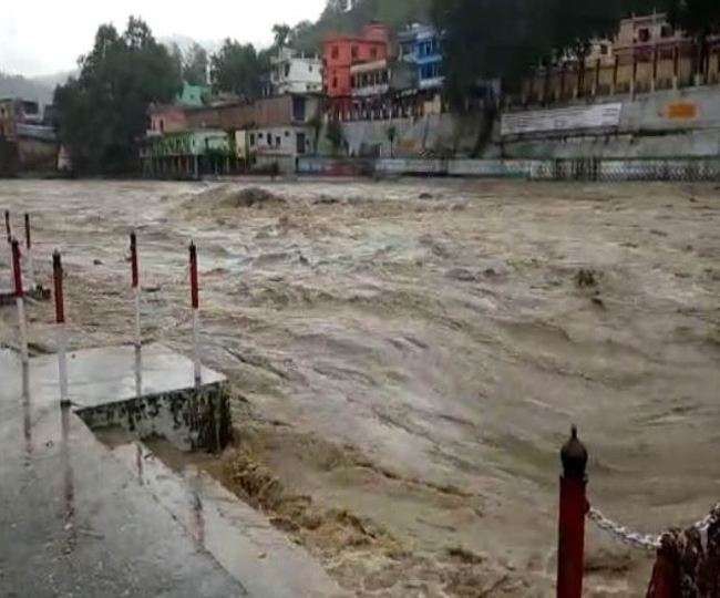 अयोध्या में सरयू ने धरा रौद्र रूप