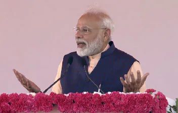 370 ने कश्मीर को सिर्फ आतंकवाद दिया, सरदार के आशीर्वाद से हमने हटाया: PM